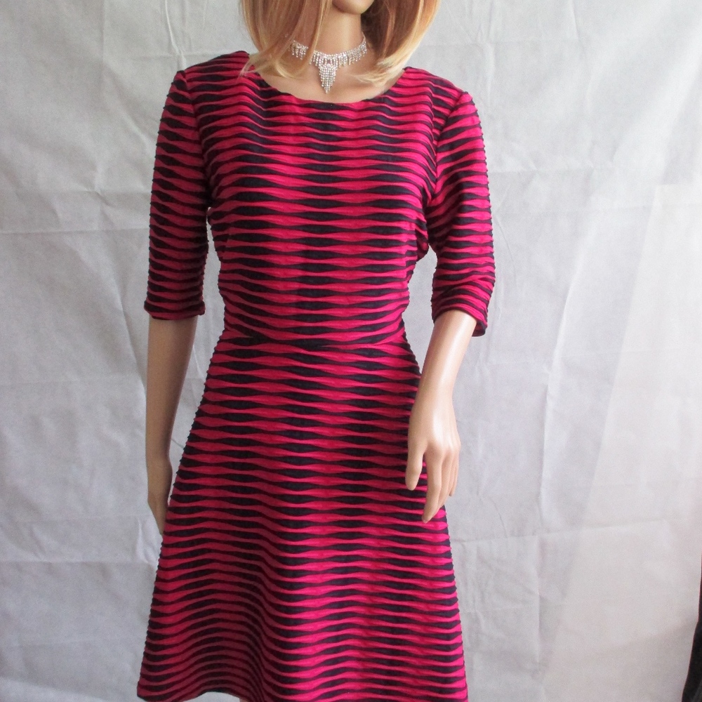 NWT - DONNA MORGAN stretchy dress- sz 12 - $138.00 - Picture 1 of 3